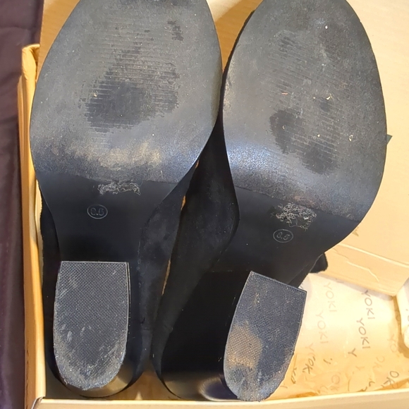 Yoki Peep Toe Slouchy Stacked Block Heel Booties - Picture 6 of 8